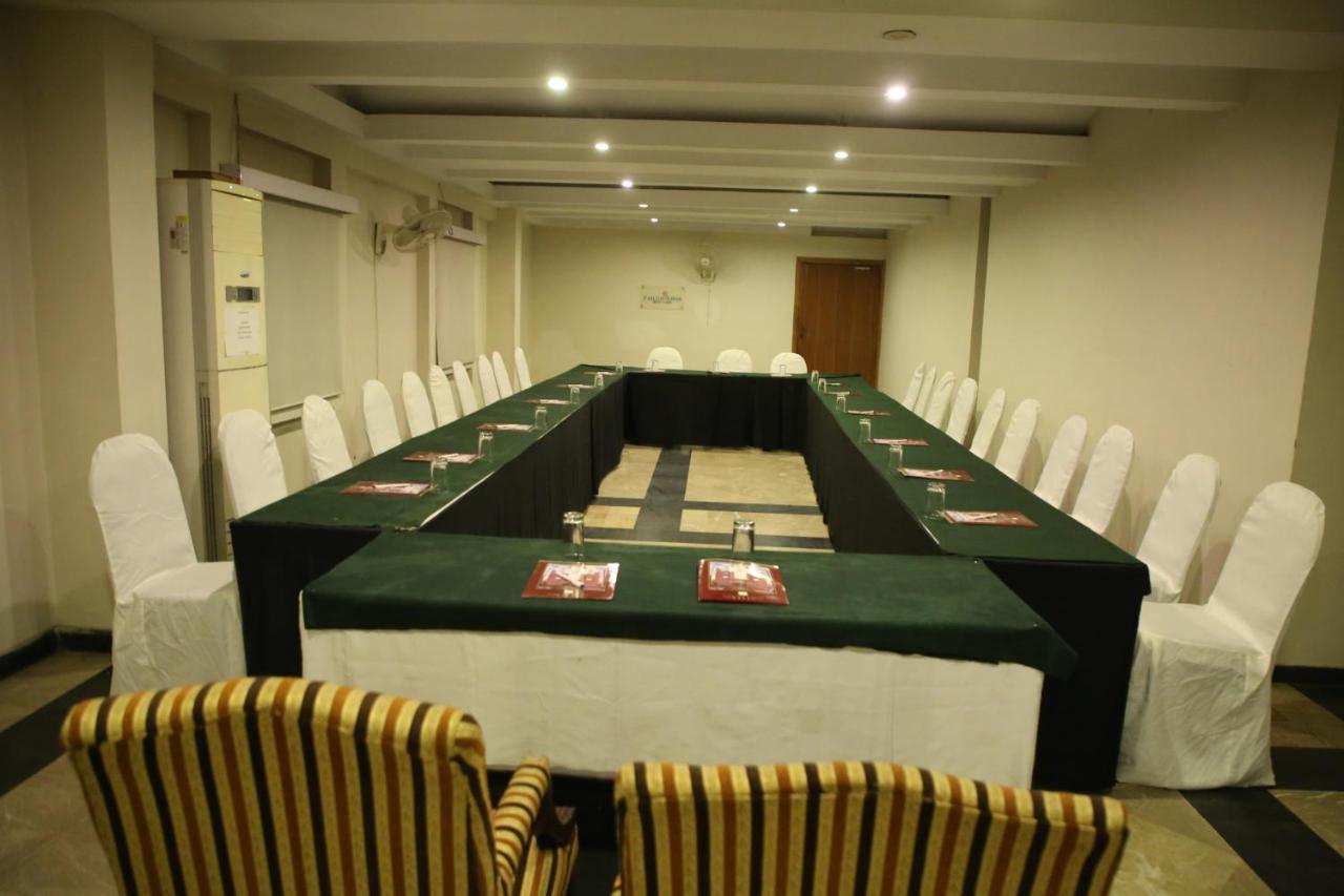 Carlton Tower Hotel Lahore Buitenkant foto