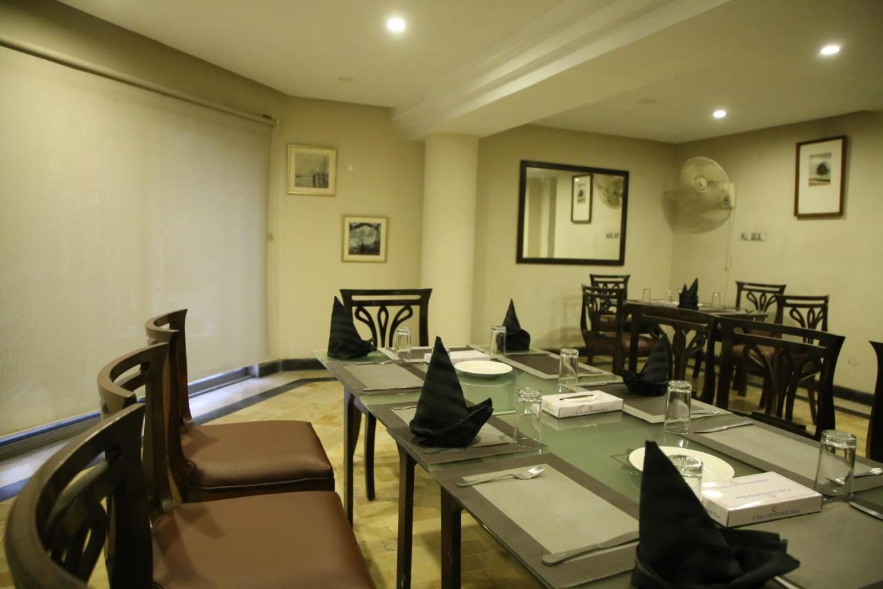 Carlton Tower Hotel Lahore Buitenkant foto