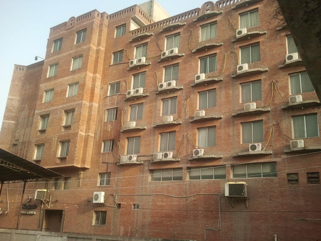 Carlton Tower Hotel Lahore Buitenkant foto